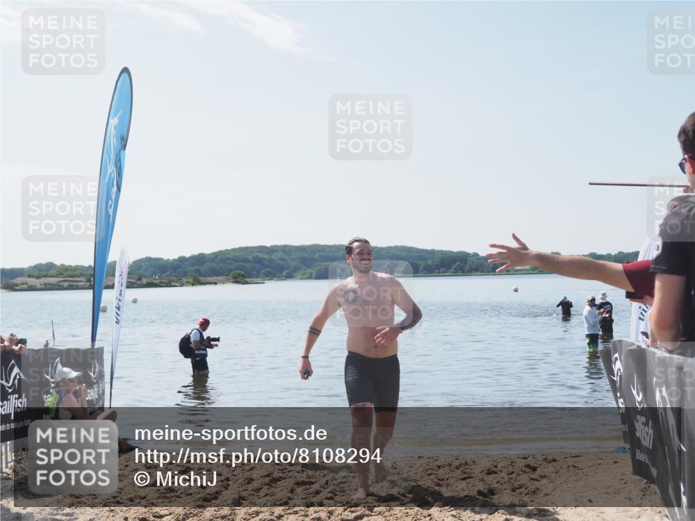 22.06.2025 - Viking Triathlon MichiJ http://msf.ph/oto/8108294 22.06.2025 10:55:00 Schwimmen 305 meine-sportfotos.de