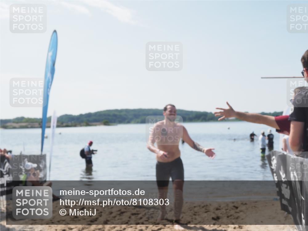 22.06.2025 - Viking Triathlon MichiJ http://msf.ph/oto/8108303 22.06.2025 10:55:00 Schwimmen 305 meine-sportfotos.de