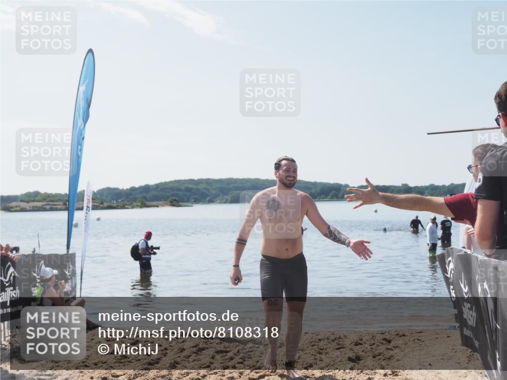 22.06.2025 - Viking Triathlon MichiJ http://msf.ph/oto/8108318 22.06.2025 10:55:00 Schwimmen 305 meine-sportfotos.de