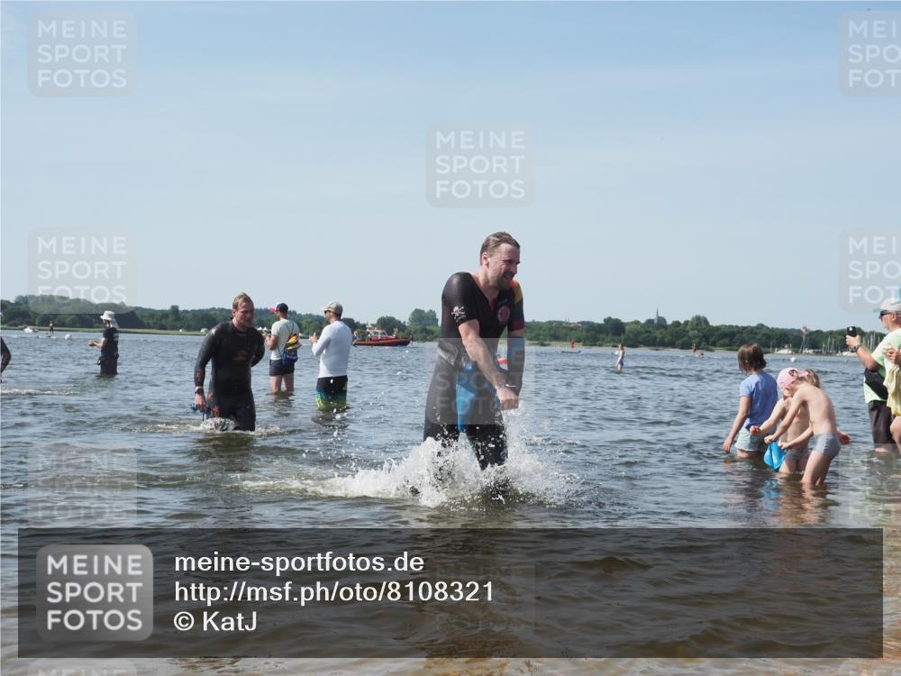 22.06.2025 - Viking Triathlon KatJ http://msf.ph/oto/8108321 22.06.2025 10:38:12 Schwimmen 61, 72, 89, 179, 191, 209, 447, 662 meine-sportfotos.de