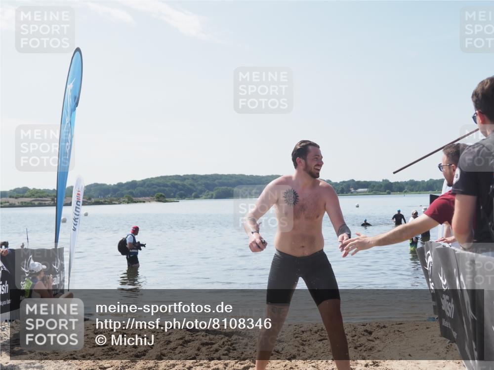 22.06.2025 - Viking Triathlon MichiJ http://msf.ph/oto/8108346 22.06.2025 10:55:01 Schwimmen 305 meine-sportfotos.de