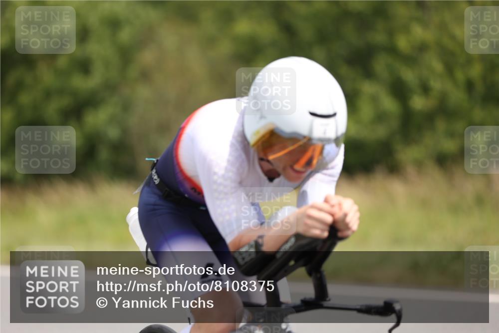 22.06.2025 - Viking Triathlon Yannick Fuchs http://msf.ph/oto/8108375 22.06.2025 12:13:14 Radfahren 4, 201, 415 meine-sportfotos.de