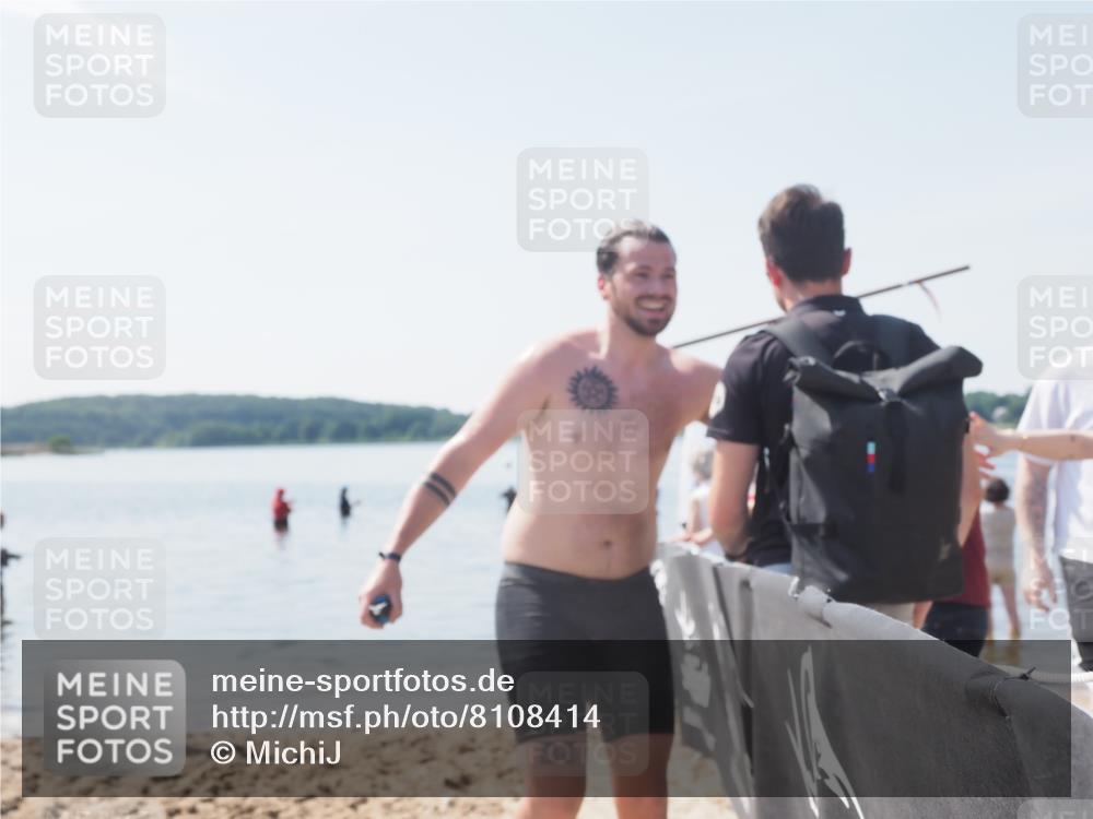 22.06.2025 - Viking Triathlon MichiJ http://msf.ph/oto/8108414 22.06.2025 10:55:04 Schwimmen  meine-sportfotos.de