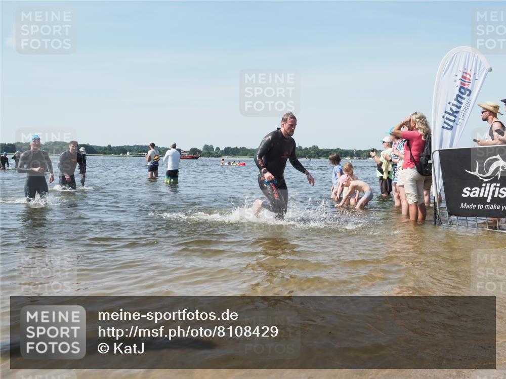 22.06.2025 - Viking Triathlon KatJ http://msf.ph/oto/8108429 22.06.2025 10:38:16 Schwimmen 61, 72, 89, 191, 209, 269, 447, 509, 535, 662 meine-sportfotos.de