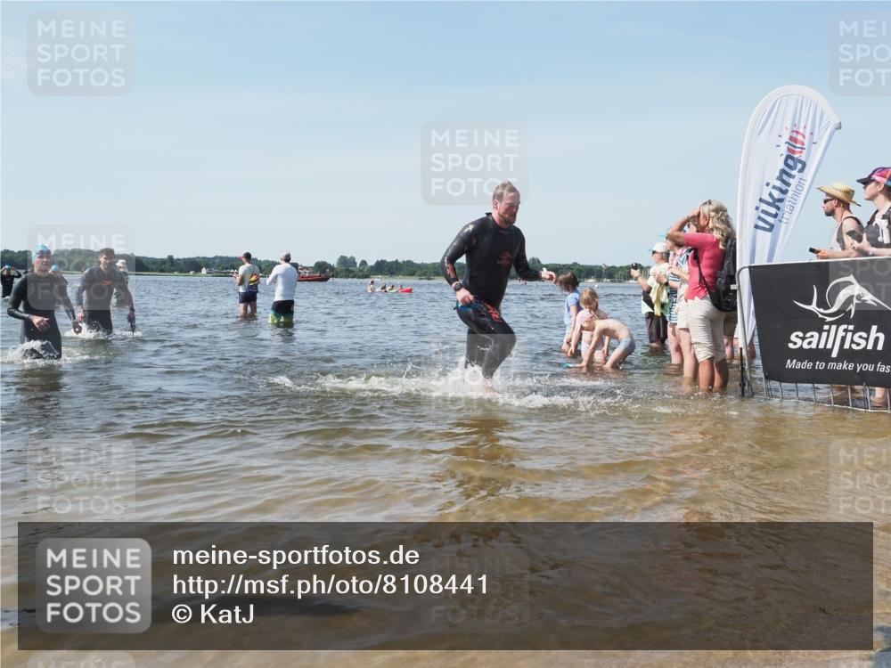 22.06.2025 - Viking Triathlon KatJ http://msf.ph/oto/8108441 22.06.2025 10:38:16 Schwimmen 61, 72, 89, 191, 209, 269, 447, 509, 535, 662 meine-sportfotos.de