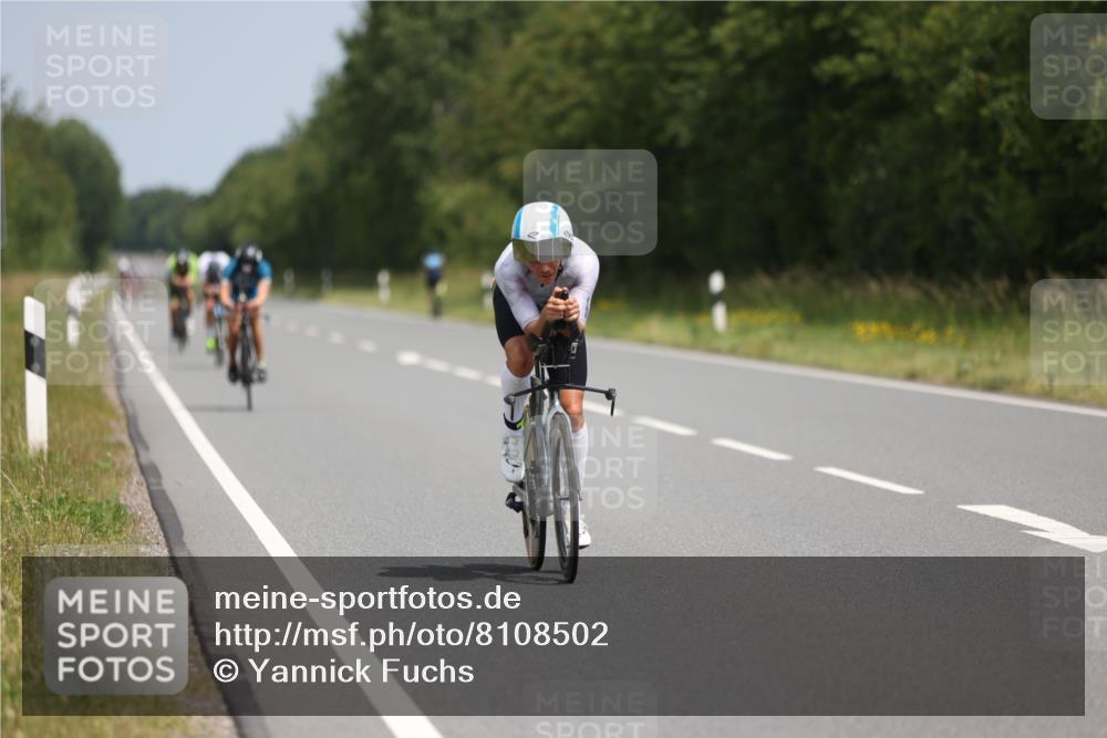 22.06.2025 - Viking Triathlon Yannick Fuchs http://msf.ph/oto/8108502 22.06.2025 12:13:26 Radfahren 8, 163, 237, 257, 281, 288, 352, 415, 487, 628, 638, 660 meine-sportfotos.de