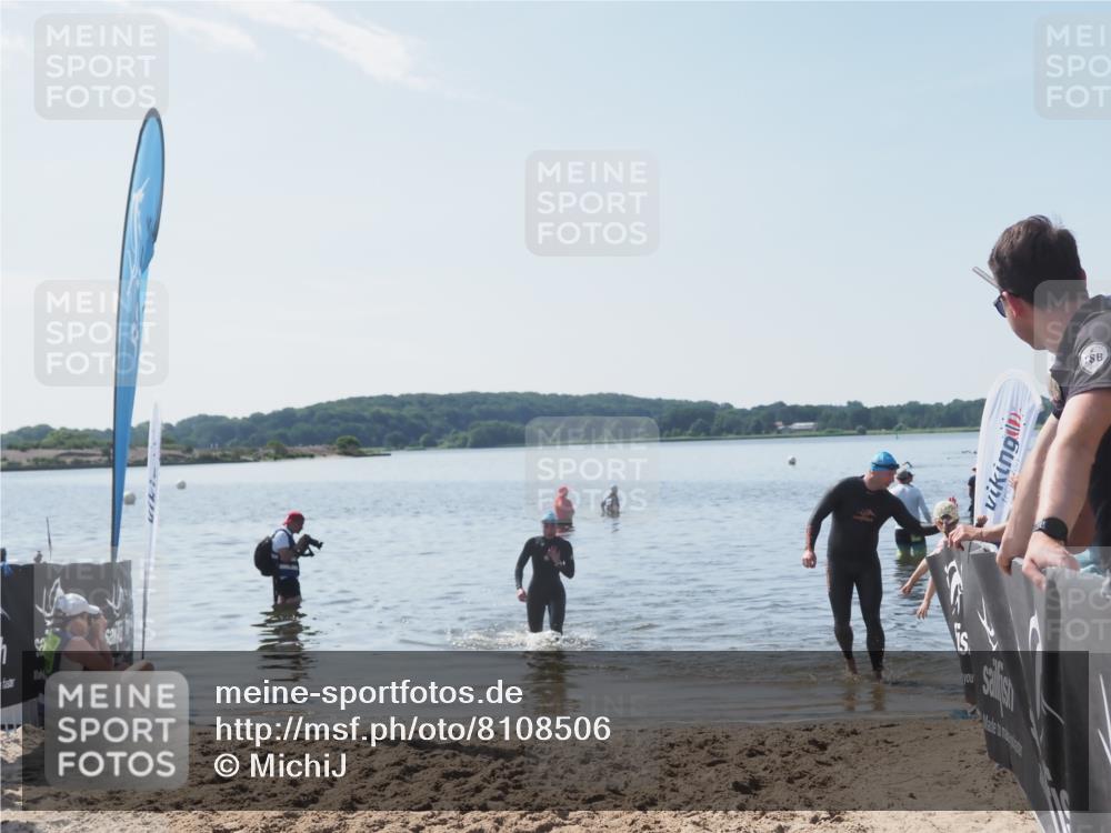 22.06.2025 - Viking Triathlon MichiJ http://msf.ph/oto/8108506 22.06.2025 10:55:30 Schwimmen 246, 472 meine-sportfotos.de