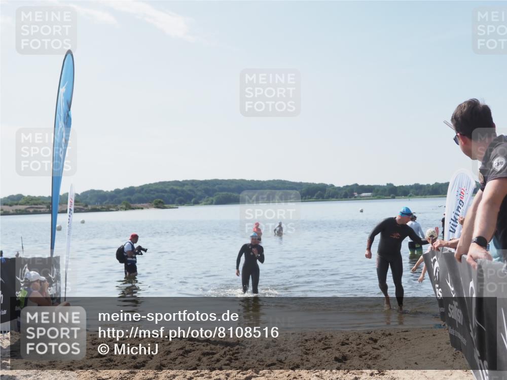 22.06.2025 - Viking Triathlon MichiJ http://msf.ph/oto/8108516 22.06.2025 10:55:31 Schwimmen 246, 472 meine-sportfotos.de