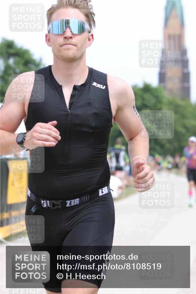 22.06.2025 - Viking Triathlon H.Heesch http://msf.ph/oto/8108519 22.06.2025 14:27:26 Laufen 215, 491, 535 meine-sportfotos.de