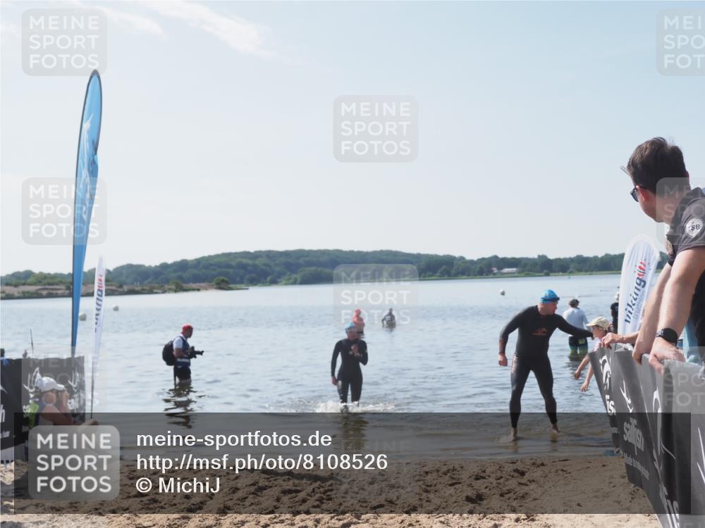 22.06.2025 - Viking Triathlon MichiJ http://msf.ph/oto/8108526 22.06.2025 10:55:31 Schwimmen 246, 472 meine-sportfotos.de