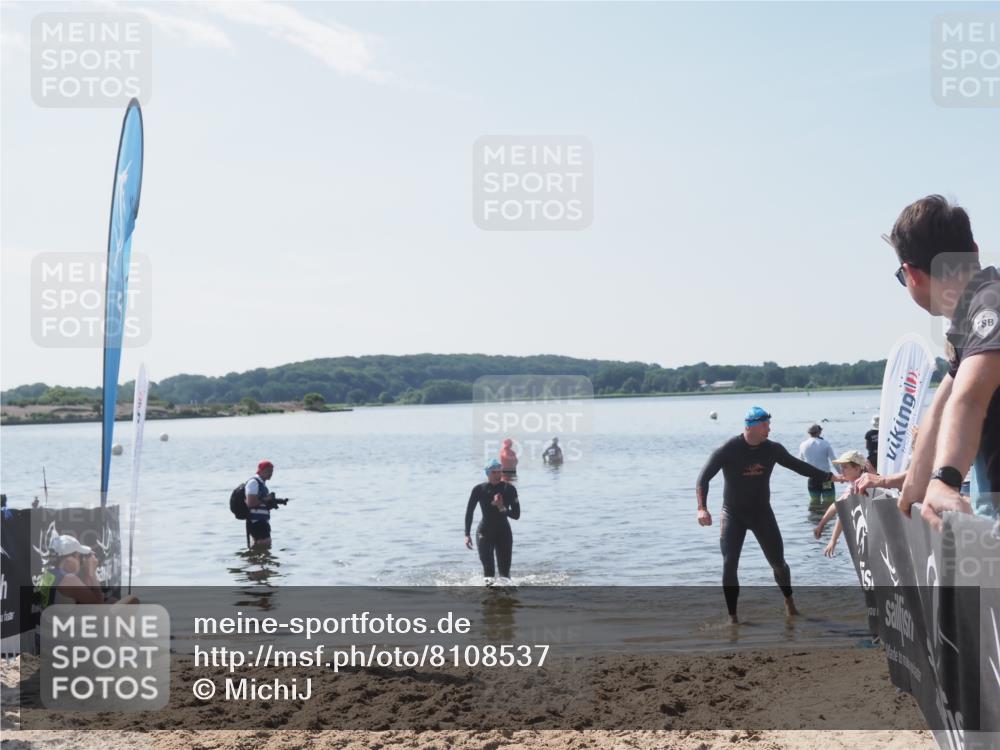 22.06.2025 - Viking Triathlon MichiJ http://msf.ph/oto/8108537 22.06.2025 10:55:31 Schwimmen 246, 472 meine-sportfotos.de