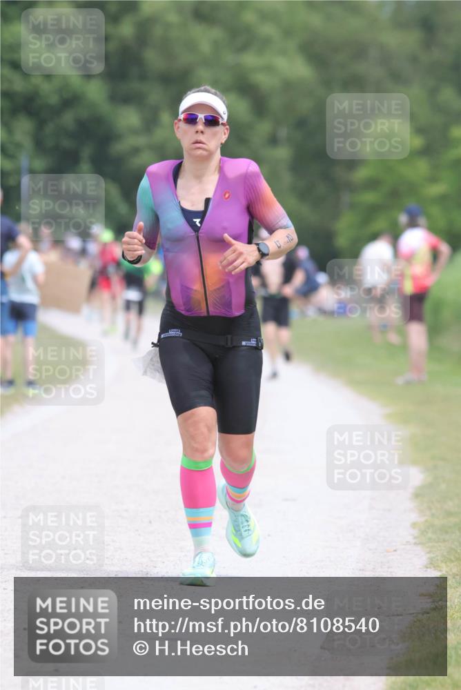 22.06.2025 - Viking Triathlon H.Heesch http://msf.ph/oto/8108540 22.06.2025 14:27:29 Laufen 215, 535 meine-sportfotos.de