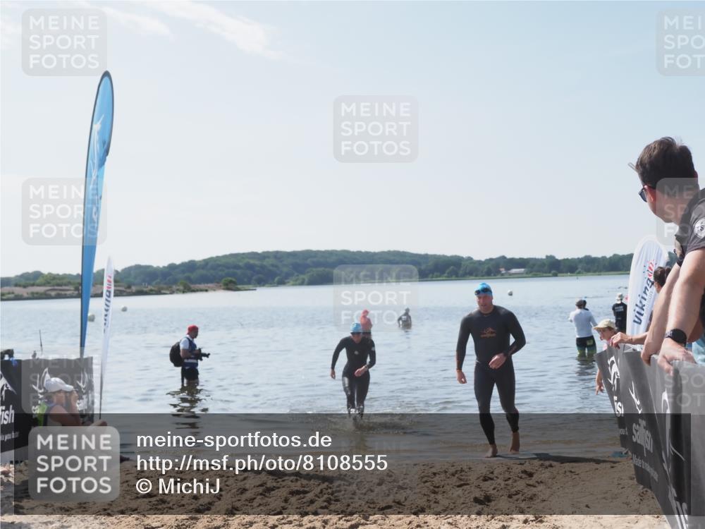 22.06.2025 - Viking Triathlon MichiJ http://msf.ph/oto/8108555 22.06.2025 10:55:32 Schwimmen 246, 472 meine-sportfotos.de