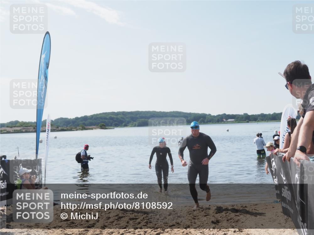 22.06.2025 - Viking Triathlon MichiJ http://msf.ph/oto/8108592 22.06.2025 10:55:33 Schwimmen 246, 472 meine-sportfotos.de
