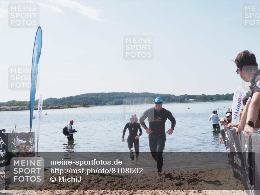 22.06.2025 - Viking Triathlon MichiJ http://msf.ph/oto/8108602 22.06.2025 10:55:33 Schwimmen 246, 472 meine-sportfotos.de