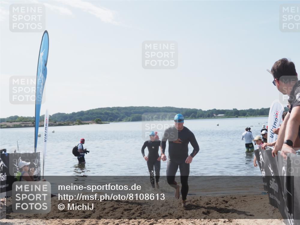 22.06.2025 - Viking Triathlon MichiJ http://msf.ph/oto/8108613 22.06.2025 10:55:33 Schwimmen 246, 472 meine-sportfotos.de