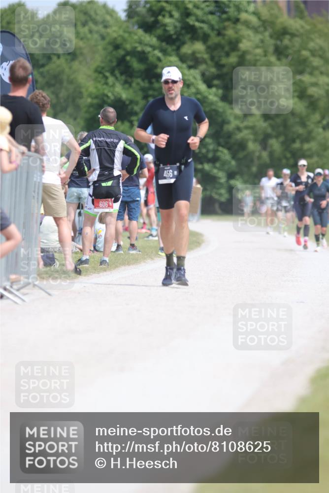 22.06.2025 - Viking Triathlon H.Heesch http://msf.ph/oto/8108625 22.06.2025 14:06:02 Laufen 7, 490 meine-sportfotos.de