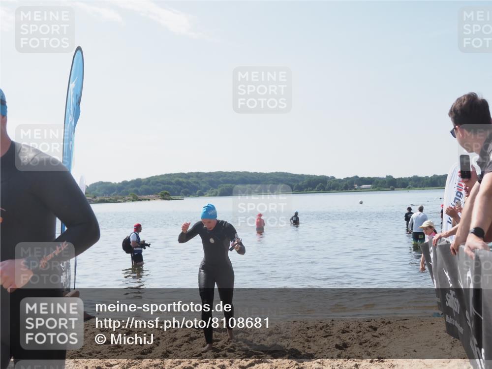 22.06.2025 - Viking Triathlon MichiJ http://msf.ph/oto/8108681 22.06.2025 10:55:36 Schwimmen 472 meine-sportfotos.de
