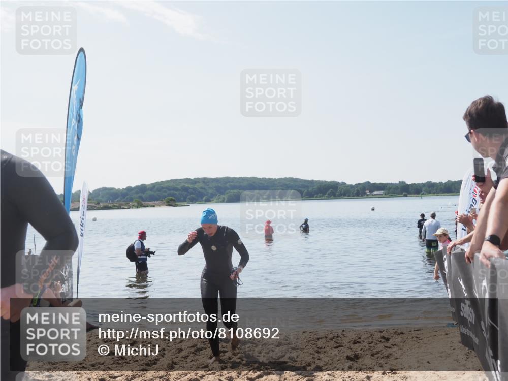 22.06.2025 - Viking Triathlon MichiJ http://msf.ph/oto/8108692 22.06.2025 10:55:36 Schwimmen 472 meine-sportfotos.de