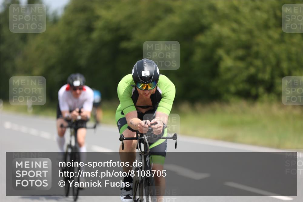 22.06.2025 - Viking Triathlon Yannick Fuchs http://msf.ph/oto/8108705 22.06.2025 12:13:35 Radfahren 8, 163, 190, 281, 288, 311, 352, 478, 487, 523, 638, 660 meine-sportfotos.de