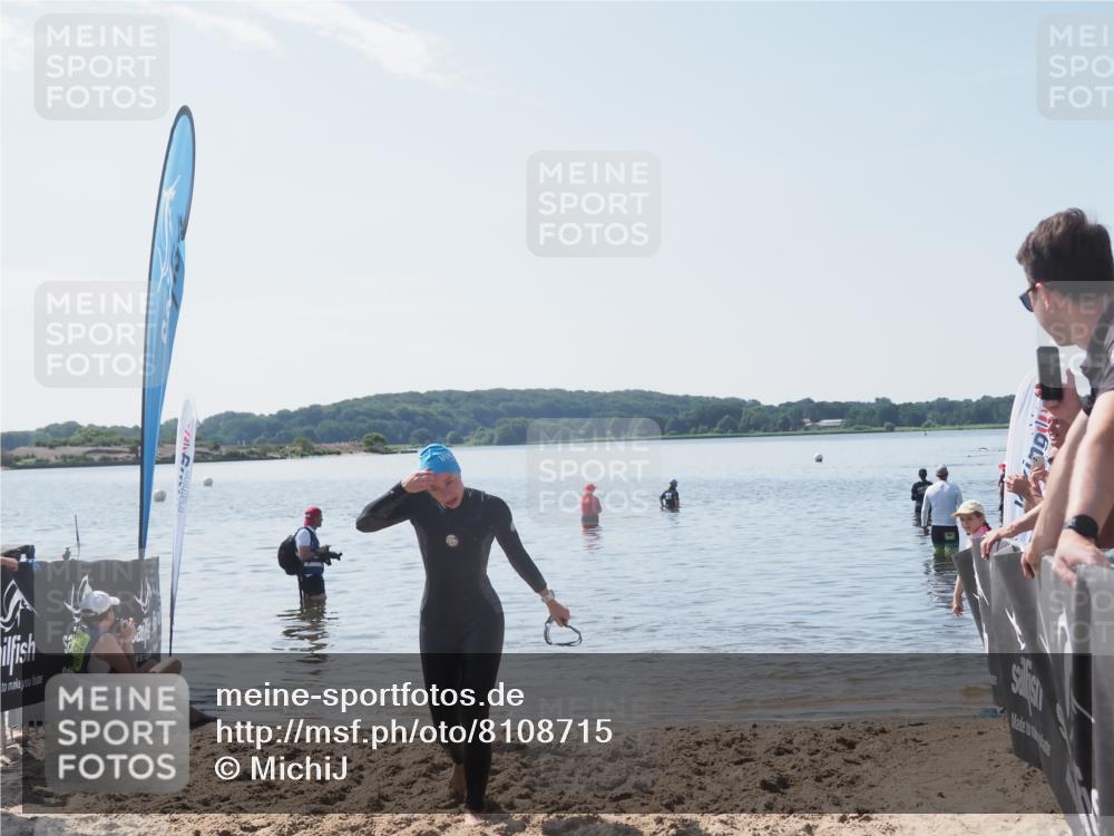 22.06.2025 - Viking Triathlon MichiJ http://msf.ph/oto/8108715 22.06.2025 10:55:37 Schwimmen 472 meine-sportfotos.de
