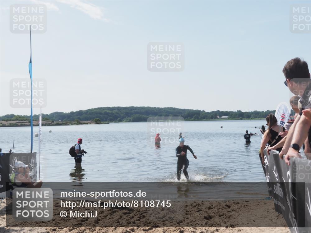 22.06.2025 - Viking Triathlon MichiJ http://msf.ph/oto/8108745 22.06.2025 10:56:24 Schwimmen 499 meine-sportfotos.de