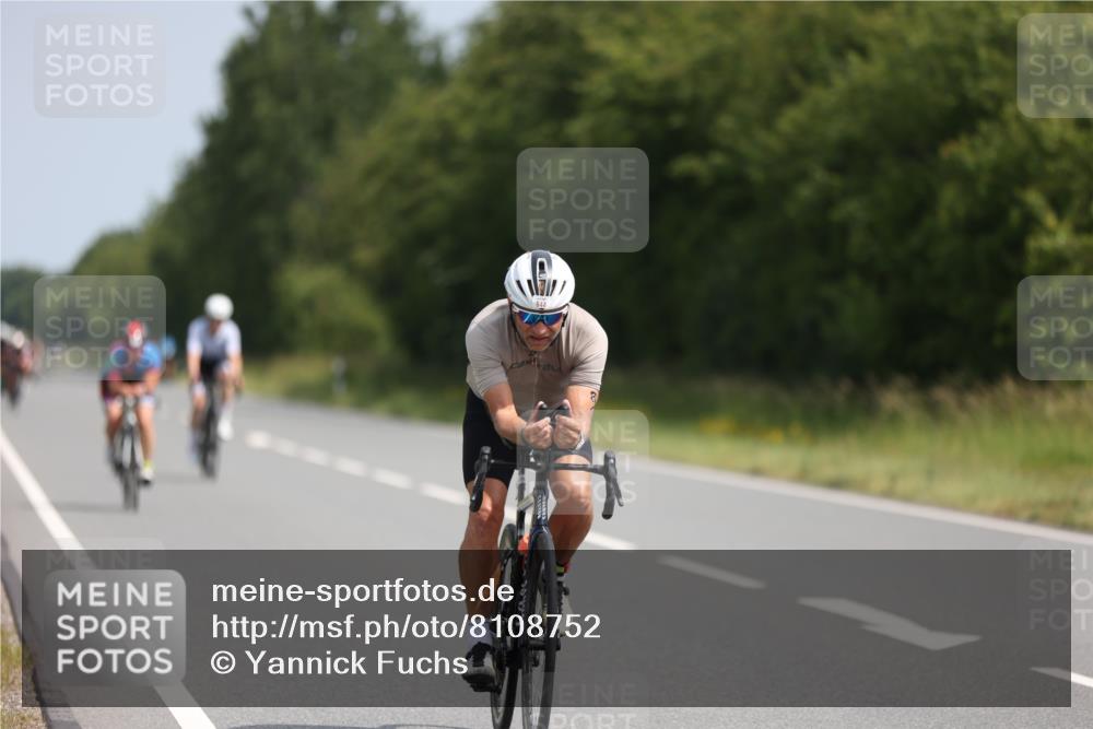 22.06.2025 - Viking Triathlon Yannick Fuchs http://msf.ph/oto/8108752 22.06.2025 11:32:45 Radfahren 8, 89, 115, 203, 309, 644, 653 meine-sportfotos.de