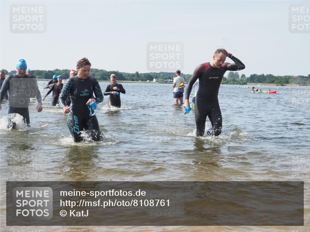 22.06.2025 - Viking Triathlon KatJ http://msf.ph/oto/8108761 22.06.2025 10:38:24 Schwimmen 22, 61, 89, 209, 269, 398, 419, 428, 447, 509, 535, 603, 659, 662 meine-sportfotos.de