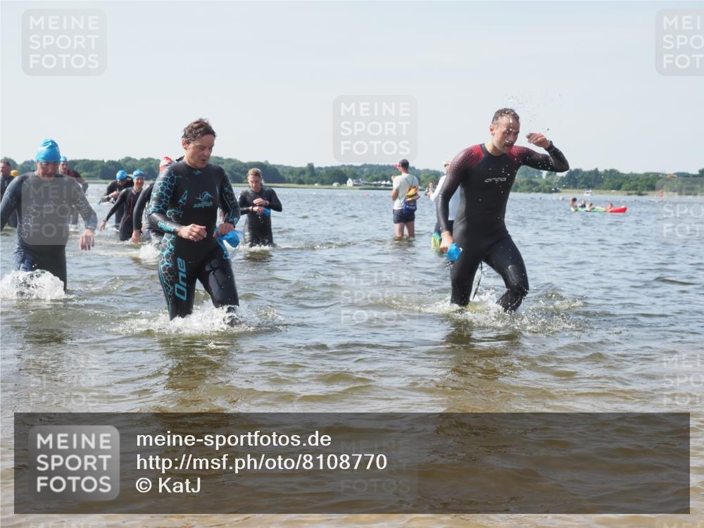 22.06.2025 - Viking Triathlon KatJ http://msf.ph/oto/8108770 22.06.2025 10:38:24 Schwimmen 22, 61, 89, 209, 269, 398, 419, 428, 447, 509, 535, 603, 659, 662 meine-sportfotos.de