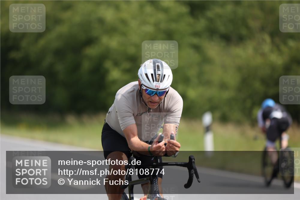 22.06.2025 - Viking Triathlon Yannick Fuchs http://msf.ph/oto/8108774 22.06.2025 11:32:46 Radfahren 8, 89, 115, 203, 309, 644 meine-sportfotos.de