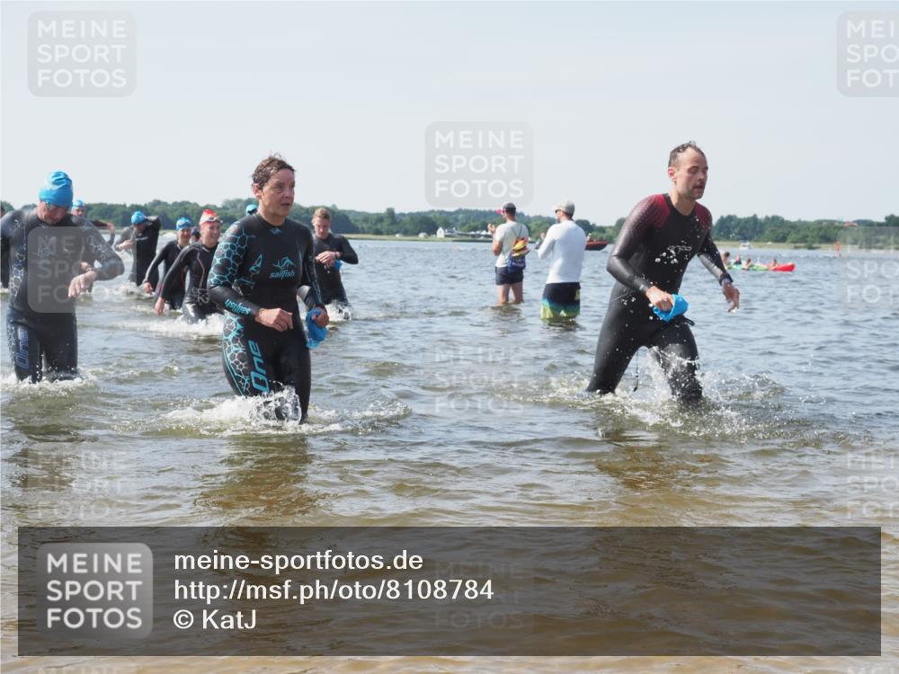 22.06.2025 - Viking Triathlon KatJ http://msf.ph/oto/8108784 22.06.2025 10:38:25 Schwimmen 22, 89, 209, 269, 398, 419, 428, 447, 509, 535, 601, 603, 659, 662 meine-sportfotos.de