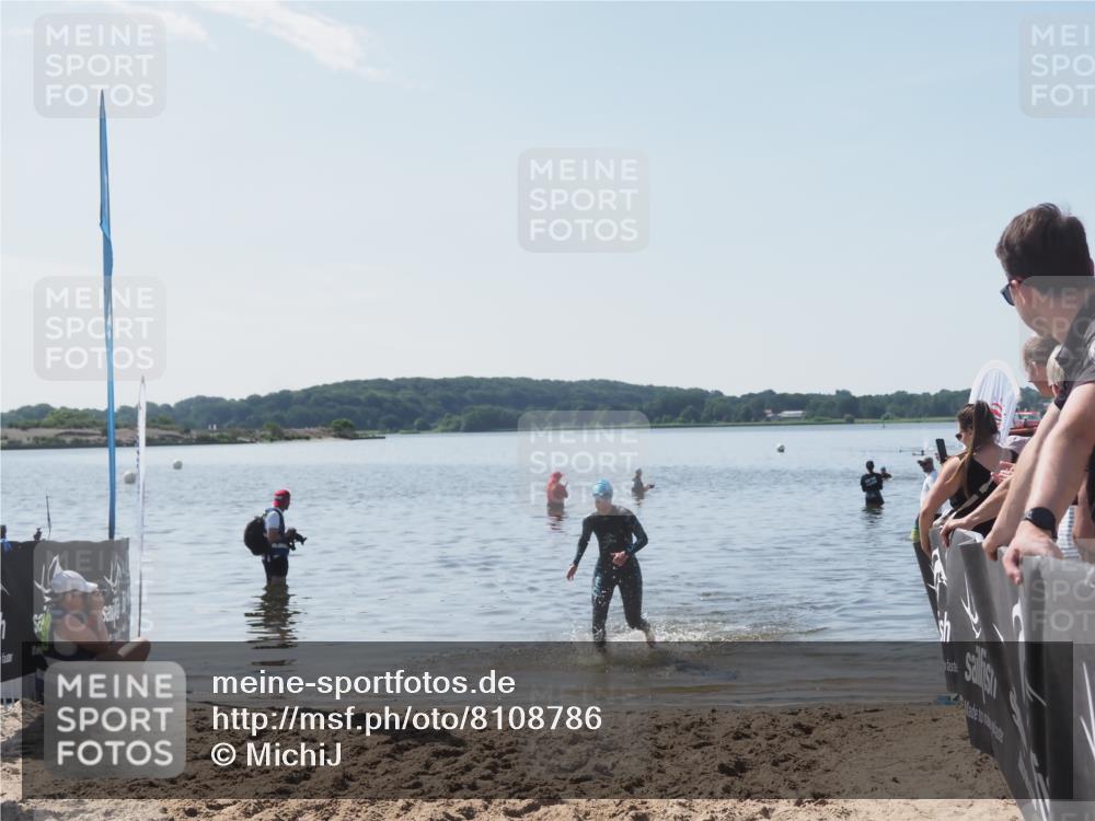22.06.2025 - Viking Triathlon MichiJ http://msf.ph/oto/8108786 22.06.2025 10:56:24 Schwimmen 499 meine-sportfotos.de