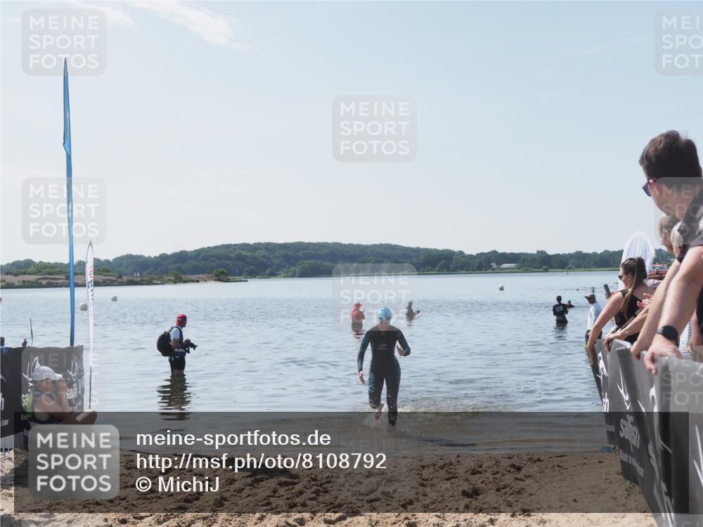 22.06.2025 - Viking Triathlon MichiJ http://msf.ph/oto/8108792 22.06.2025 10:56:24 Schwimmen 499 meine-sportfotos.de