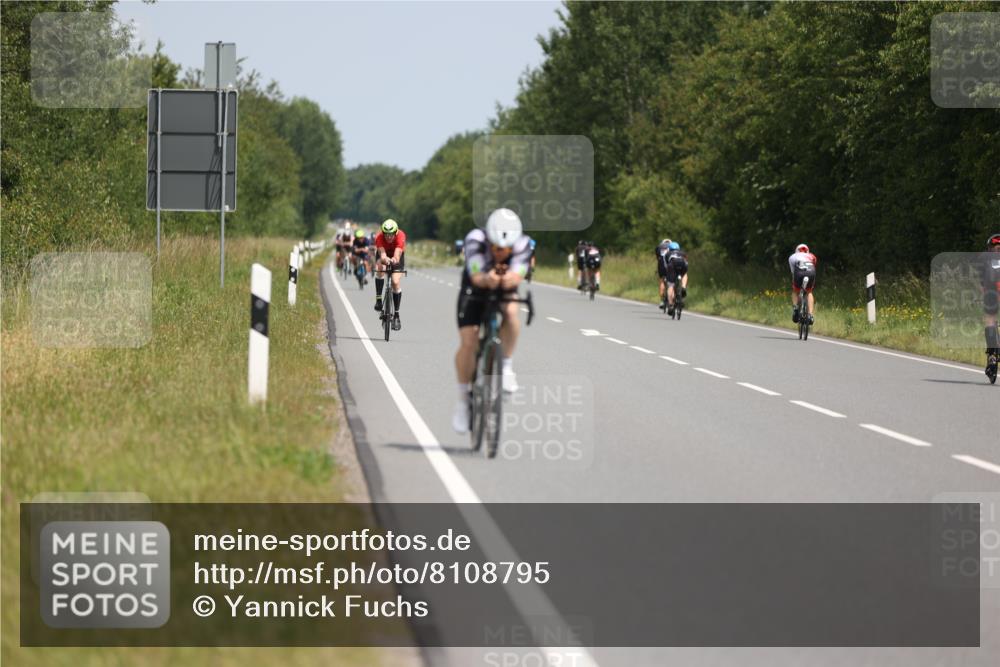 22.06.2025 - Viking Triathlon Yannick Fuchs http://msf.ph/oto/8108795 22.06.2025 12:13:45 Radfahren 190, 269, 482 meine-sportfotos.de