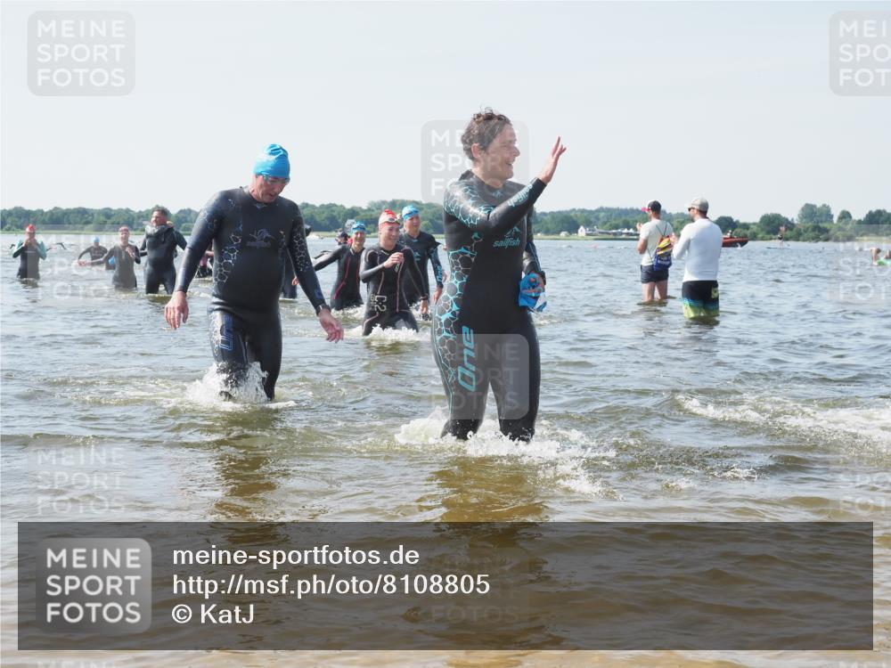 22.06.2025 - Viking Triathlon KatJ http://msf.ph/oto/8108805 22.06.2025 10:38:25 Schwimmen 22, 89, 209, 269, 398, 419, 428, 447, 509, 535, 601, 603, 659, 662 meine-sportfotos.de