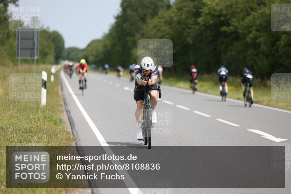 22.06.2025 - Viking Triathlon Yannick Fuchs http://msf.ph/oto/8108836 22.06.2025 12:13:46 Radfahren 190, 269, 482 meine-sportfotos.de