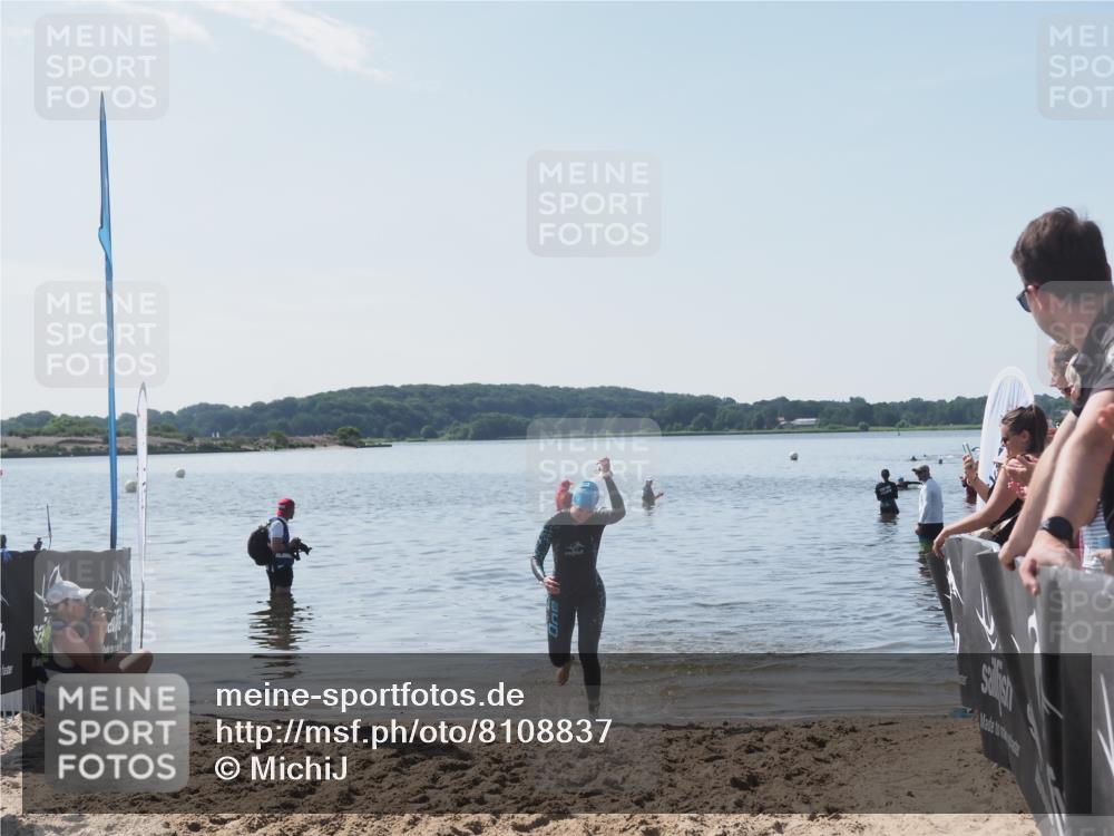 22.06.2025 - Viking Triathlon MichiJ http://msf.ph/oto/8108837 22.06.2025 10:56:25 Schwimmen 499 meine-sportfotos.de