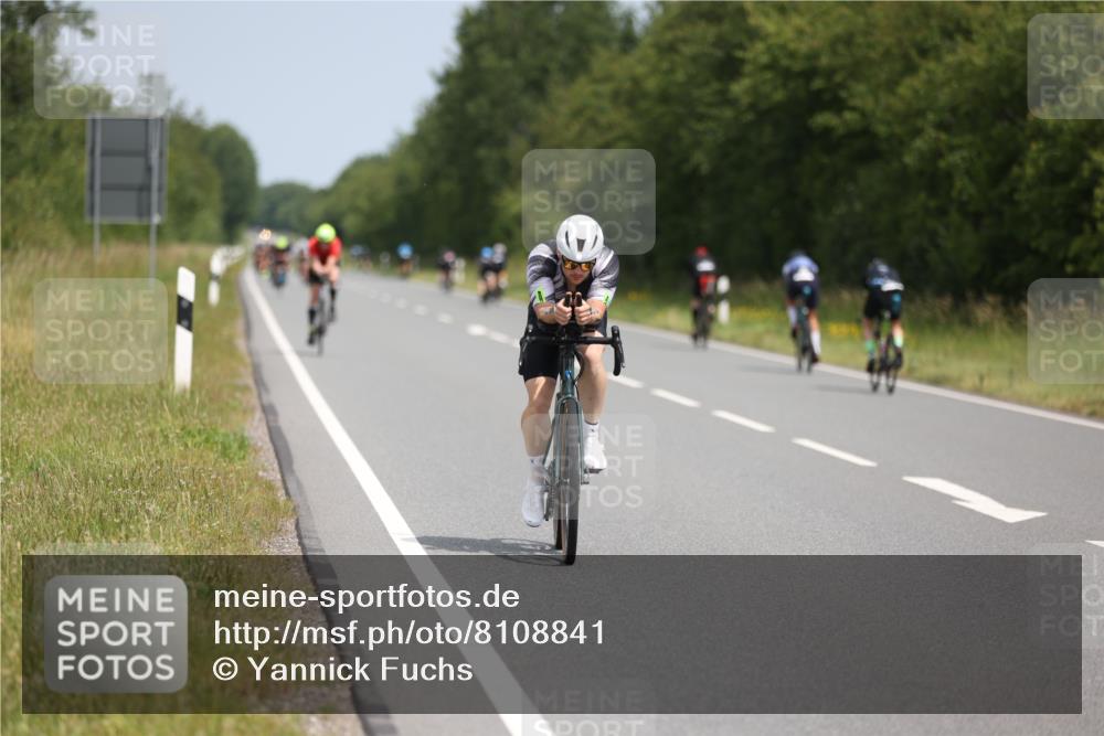 22.06.2025 - Viking Triathlon Yannick Fuchs http://msf.ph/oto/8108841 22.06.2025 12:13:46 Radfahren 190, 269, 482 meine-sportfotos.de