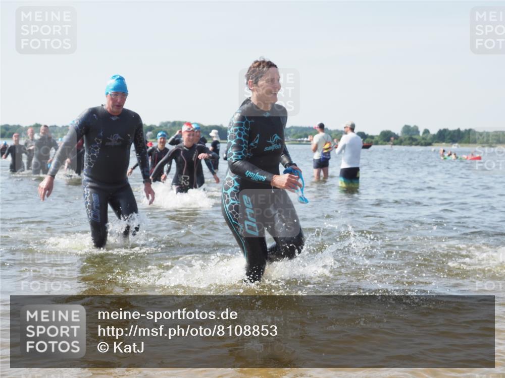 22.06.2025 - Viking Triathlon KatJ http://msf.ph/oto/8108853 22.06.2025 10:38:26 Schwimmen 22, 89, 156, 209, 269, 398, 419, 428, 447, 509, 535, 601, 603, 659, 662 meine-sportfotos.de