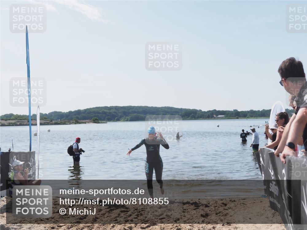 22.06.2025 - Viking Triathlon MichiJ http://msf.ph/oto/8108855 22.06.2025 10:56:25 Schwimmen 499 meine-sportfotos.de