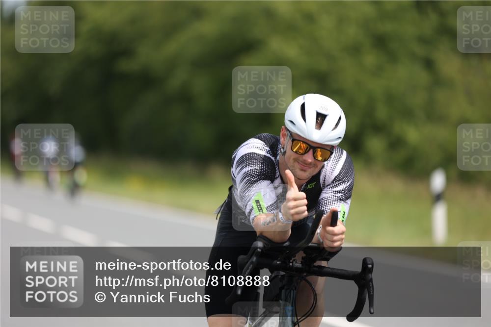 22.06.2025 - Viking Triathlon Yannick Fuchs http://msf.ph/oto/8108888 22.06.2025 12:13:48 Radfahren 180, 190, 269, 482 meine-sportfotos.de