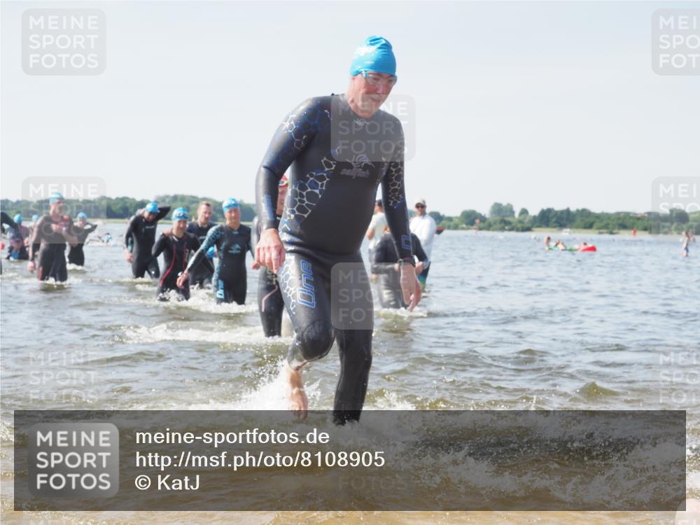22.06.2025 - Viking Triathlon KatJ http://msf.ph/oto/8108905 22.06.2025 10:38:28 Schwimmen 22, 85, 89, 156, 209, 269, 398, 419, 428, 447, 509, 535, 601, 603, 659, 662 meine-sportfotos.de