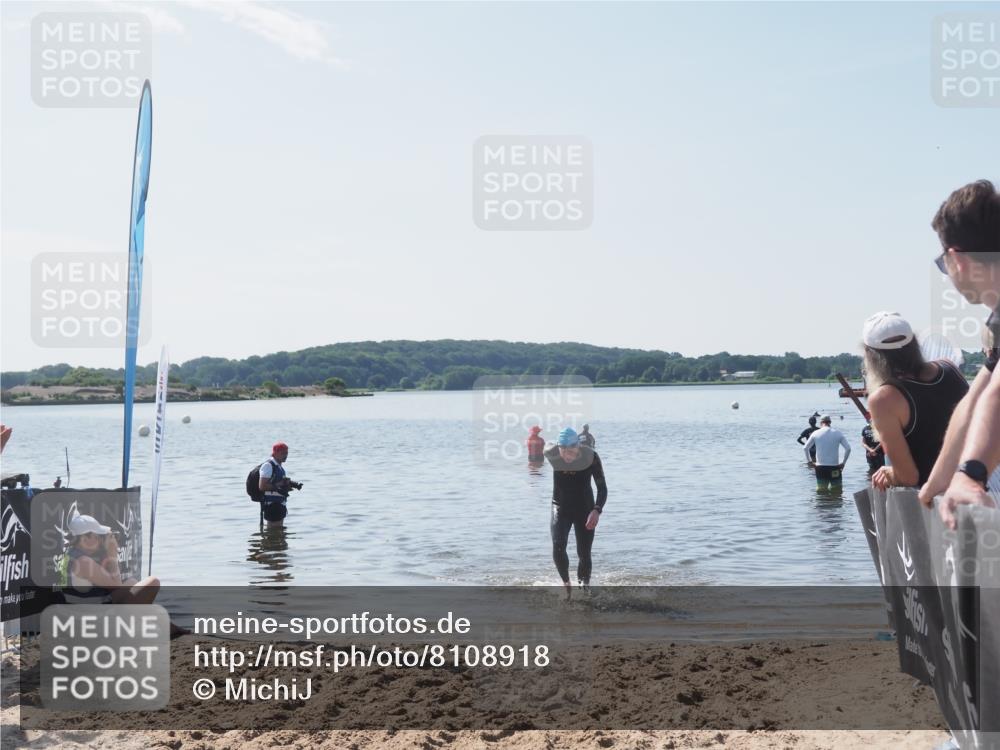 22.06.2025 - Viking Triathlon MichiJ http://msf.ph/oto/8108918 22.06.2025 10:56:57 Schwimmen 363 meine-sportfotos.de