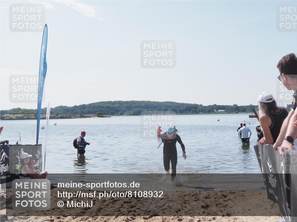 22.06.2025 - Viking Triathlon MichiJ http://msf.ph/oto/8108932 22.06.2025 10:56:58 Schwimmen 363 meine-sportfotos.de