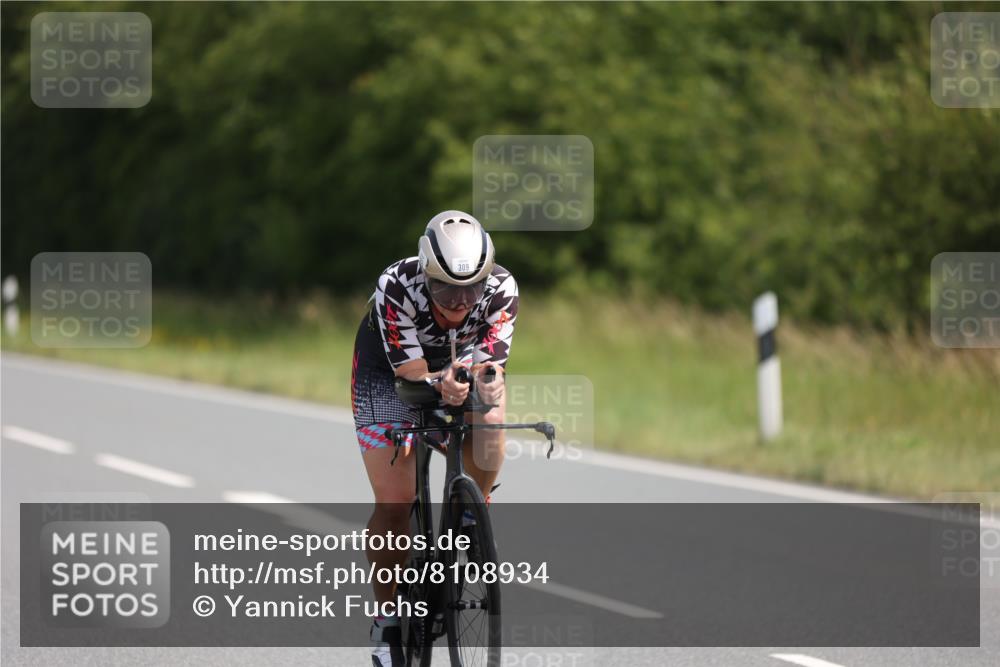22.06.2025 - Viking Triathlon Yannick Fuchs http://msf.ph/oto/8108934 22.06.2025 11:32:55 Radfahren 95, 128, 287, 291, 309 meine-sportfotos.de