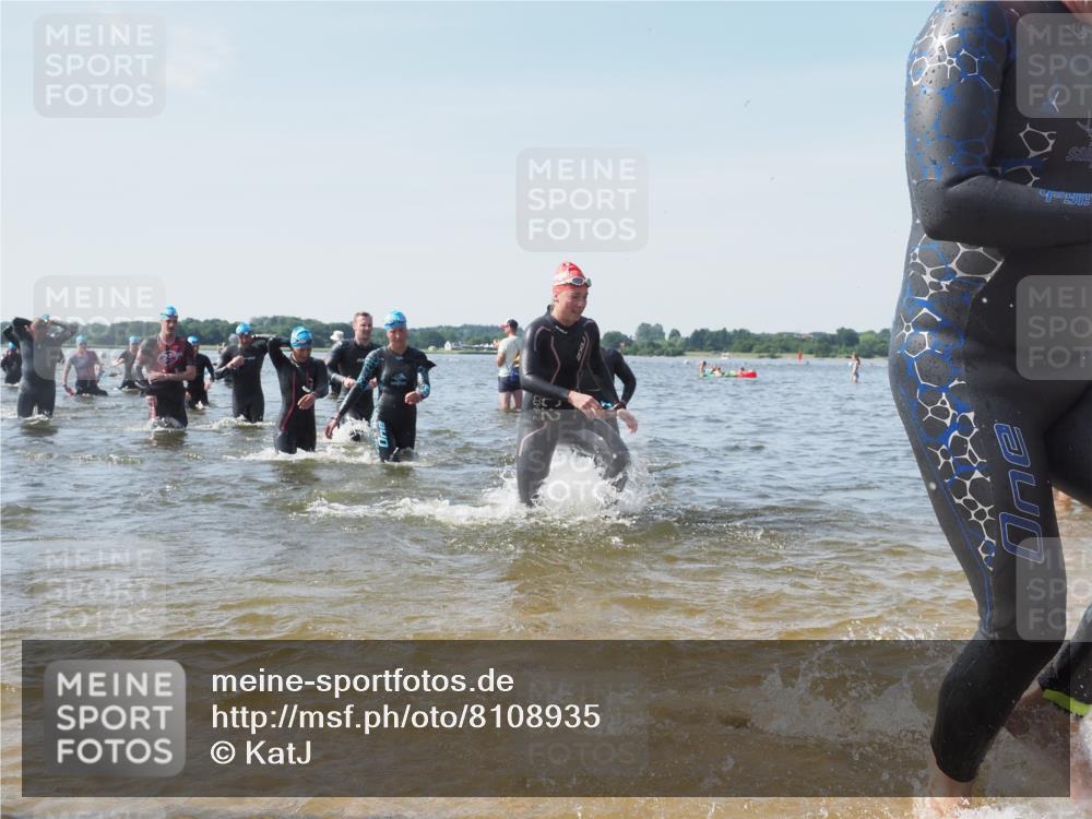 22.06.2025 - Viking Triathlon KatJ http://msf.ph/oto/8108935 22.06.2025 10:38:29 Schwimmen 22, 85, 89, 156, 209, 215, 269, 398, 419, 428, 447, 509, 535, 601, 603, 659, 662 meine-sportfotos.de