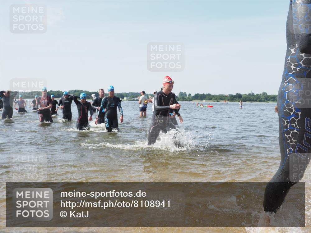 22.06.2025 - Viking Triathlon KatJ http://msf.ph/oto/8108941 22.06.2025 10:38:29 Schwimmen 22, 85, 89, 156, 209, 215, 269, 398, 419, 428, 447, 509, 535, 601, 603, 659, 662 meine-sportfotos.de