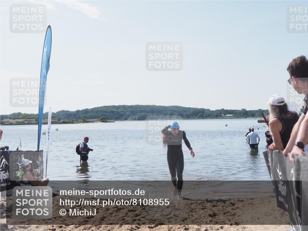 22.06.2025 - Viking Triathlon MichiJ http://msf.ph/oto/8108955 22.06.2025 10:56:58 Schwimmen 363 meine-sportfotos.de