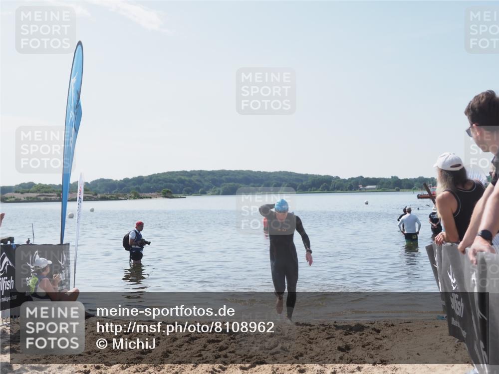 22.06.2025 - Viking Triathlon MichiJ http://msf.ph/oto/8108962 22.06.2025 10:56:59 Schwimmen 363 meine-sportfotos.de