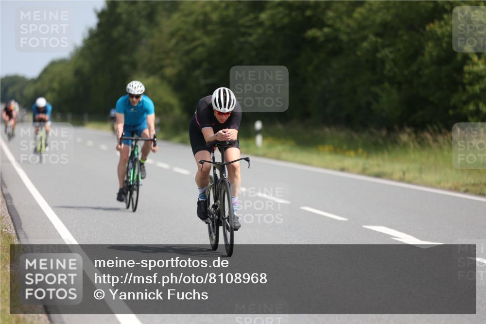 22.06.2025 - Viking Triathlon Yannick Fuchs http://msf.ph/oto/8108968 22.06.2025 11:32:57 Radfahren 95, 128, 287, 291, 309, 379 meine-sportfotos.de